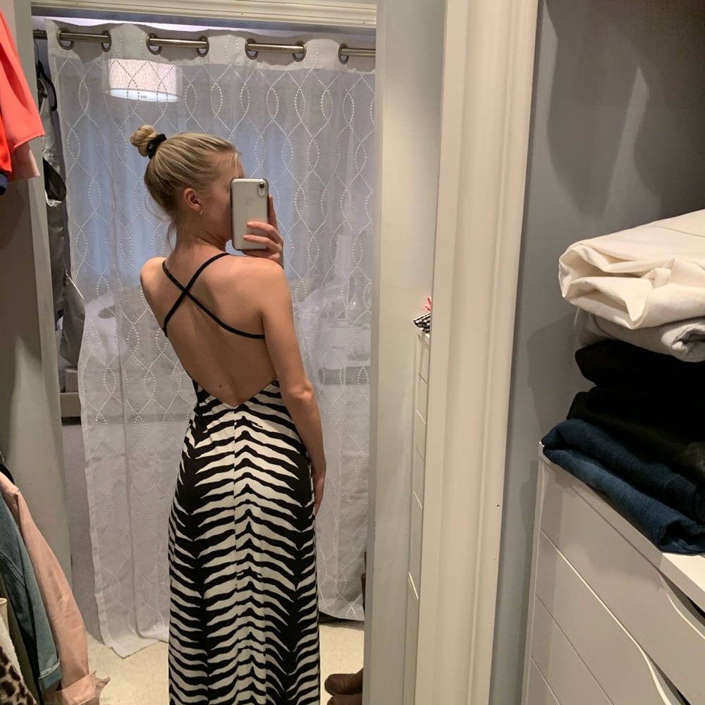 SOLD 🌟 Zebra Maxi Dress - Picture 2 of 5